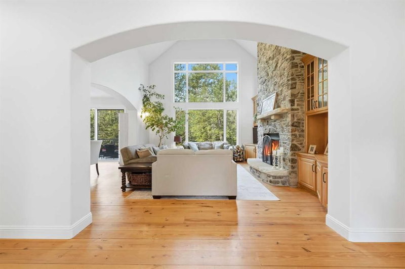 31250 Woodland Way, Bearspaw_Calg — interior photo 5
