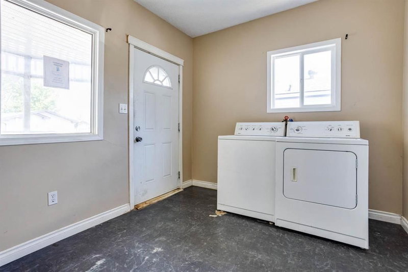 368 Grey Crescent