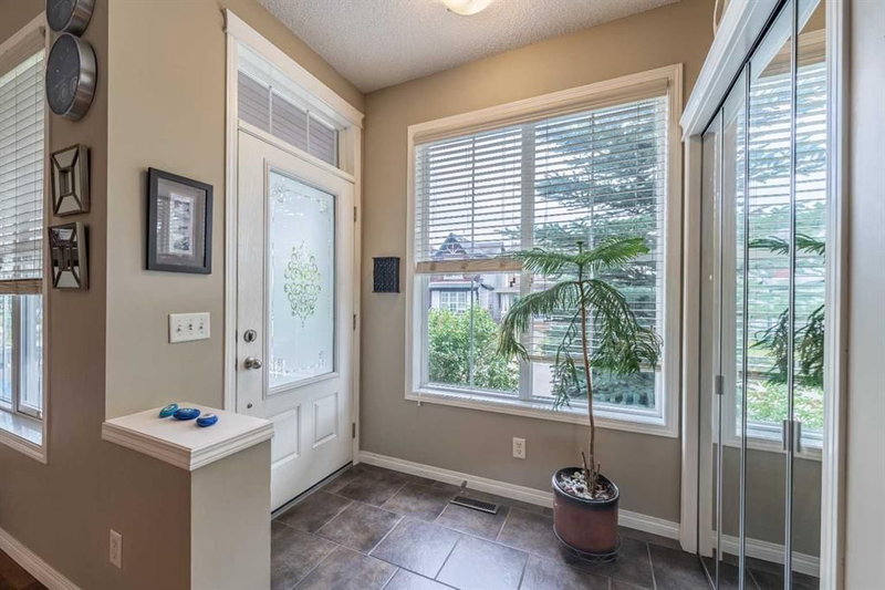 57 Auburn Bay View SE