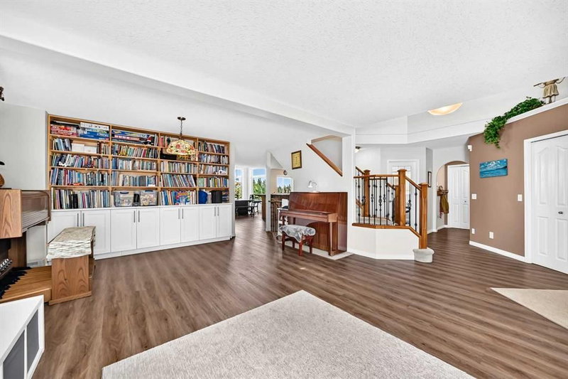 60 Harvest Park Way, Harvest Hills — interior photo