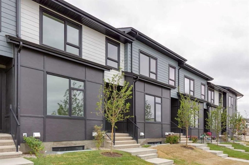 225 Vantage Drive