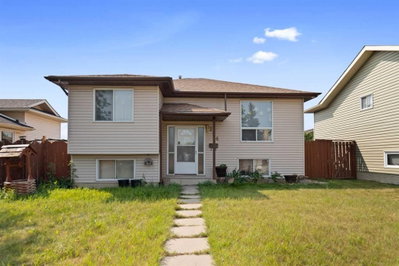 224 Faldale Close NE