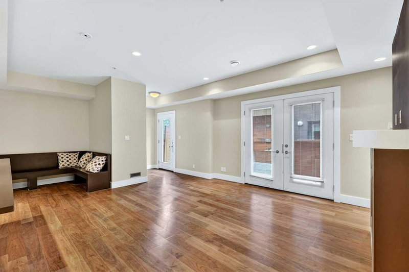 10, 1717 27 Avenue SW, South Calgary — interior photo 5