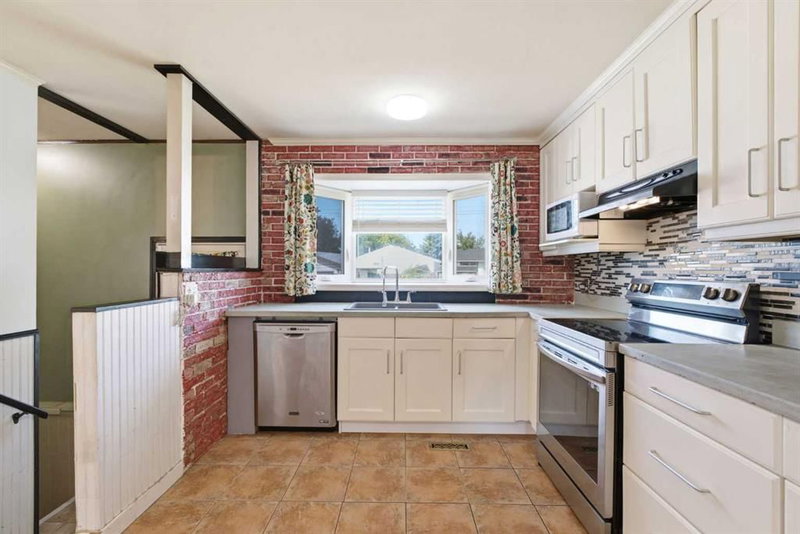 7807 Olympia Bay SE, Ogden — interior photo 5