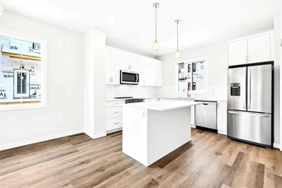 301 - 40 Creekside Way SW
