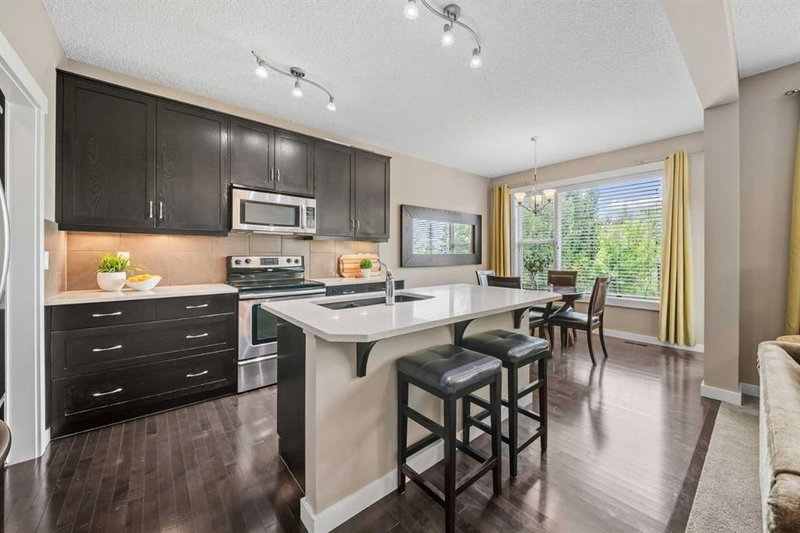 4728 Elgin Avenue SE, McKenzie Towne — interior photo