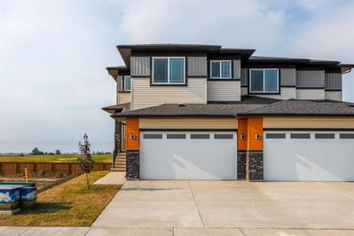 142 Lakewood Crescent