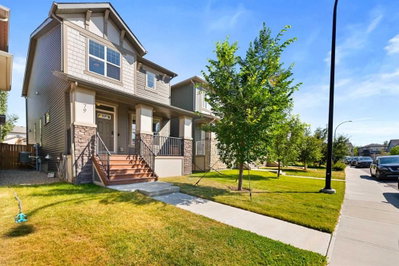 79 Legacy Glen Row SE