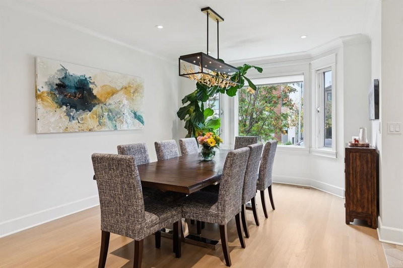 3605 2 Street SW, Parkhill — interior photo