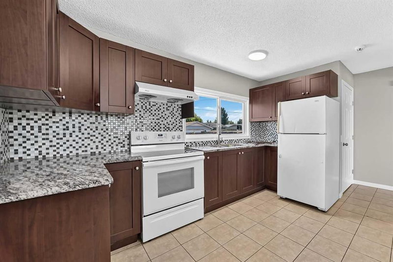 80 Pensville Road SE
