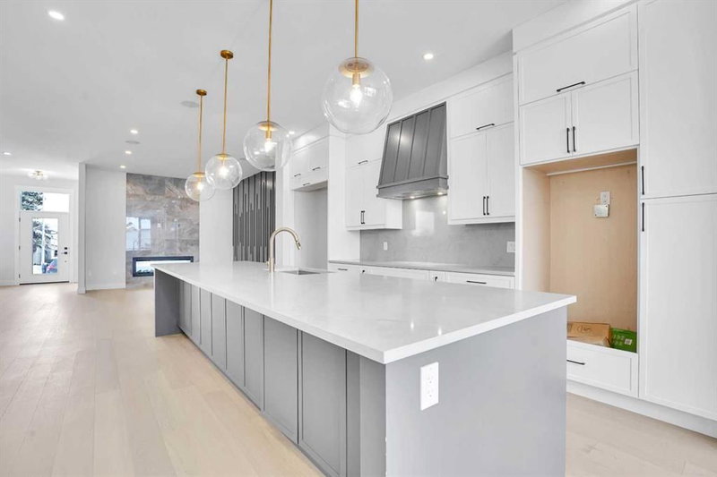 2823 29 Street SW, Killarney/Glengarry — interior photo 7