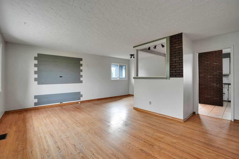 5404 Valentine Crescent SE, Penbrooke Meadows — interior photo 7