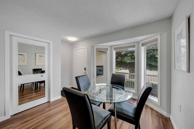 34 Woodside Close NW