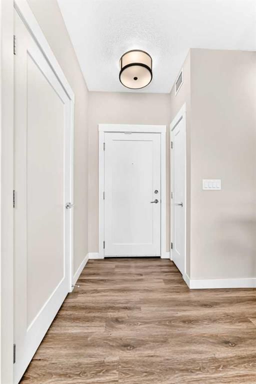120, 10 Walgrove Walk SE, Walden — interior photo