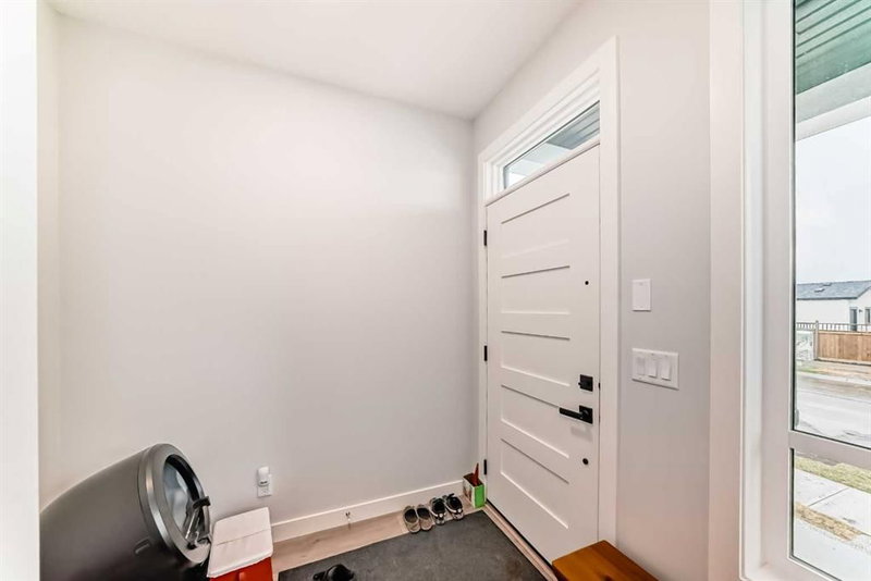 13 Treeline Avenue SW