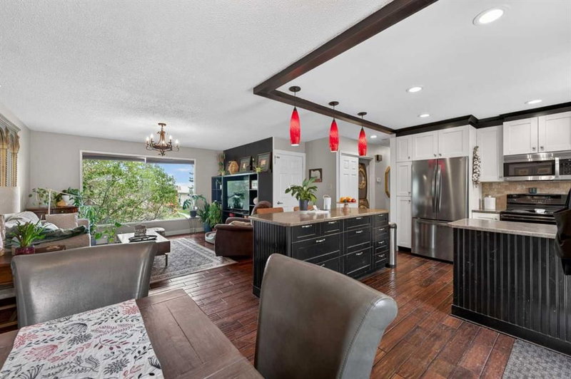 7539 Hunterview Drive NW, Huntington Hills — interior photo 7