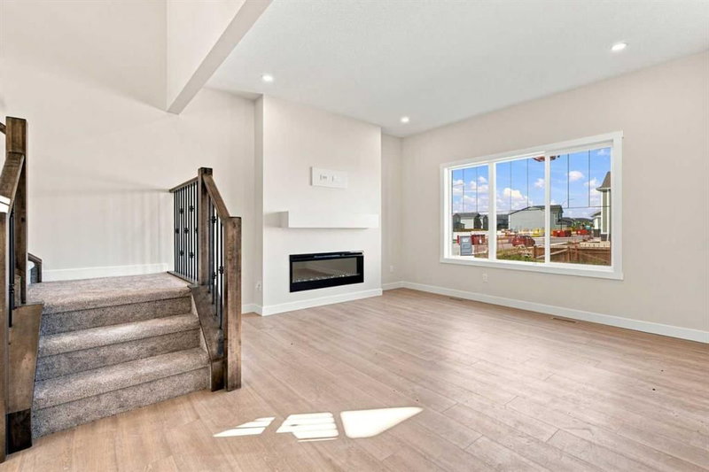 92 Buffaloberry Manor SE, Ricardo Ranch — interior photo 6