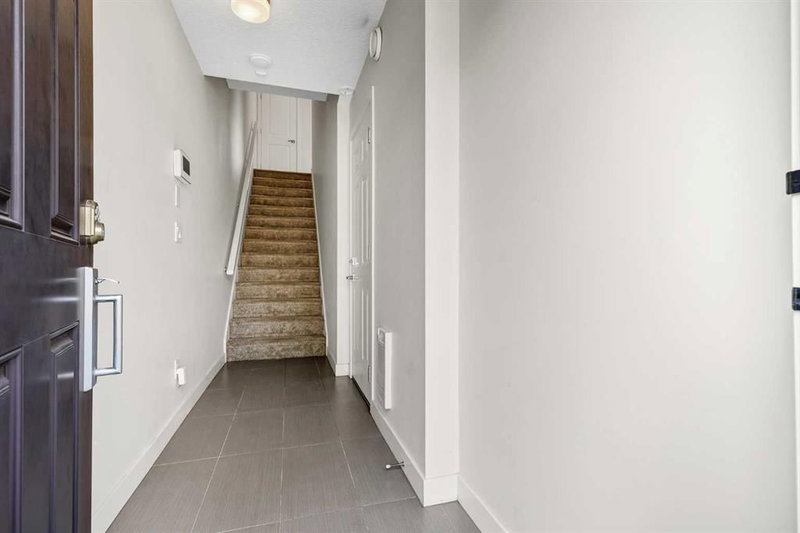 42 Sherwood Row NW, Sherwood — interior photo 6