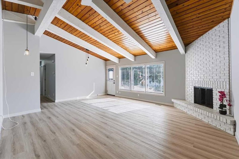 10827 Brae Road SW, Braeside — interior photo 5