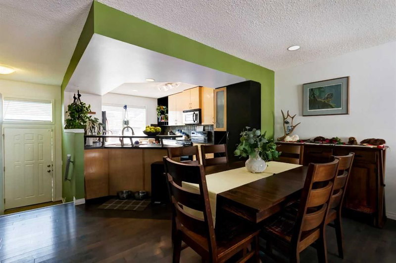 3240 New Brighton Gardens SE, New Brighton — interior photo