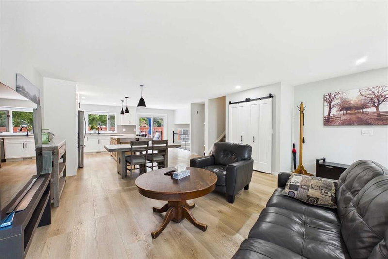 44 Woodbrook Place SW, Woodbine — interior photo 7