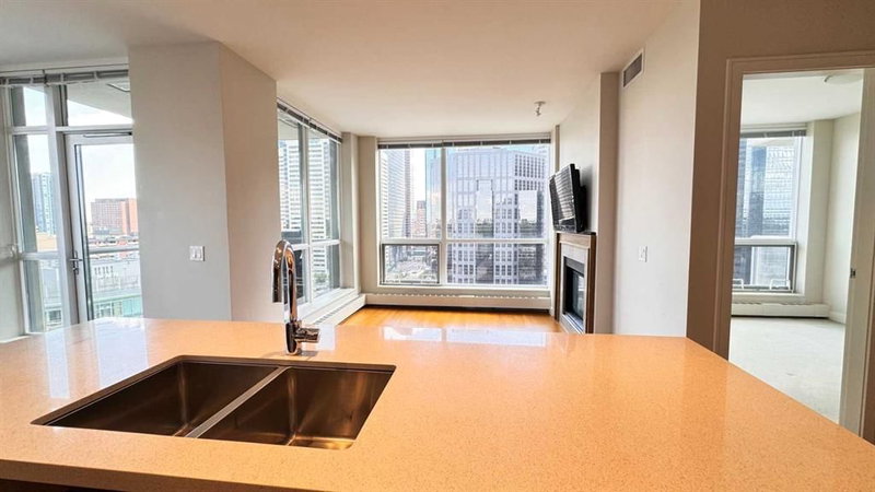 1615, 222 Riverfront Avenue SW, Chinatown — interior photo 5