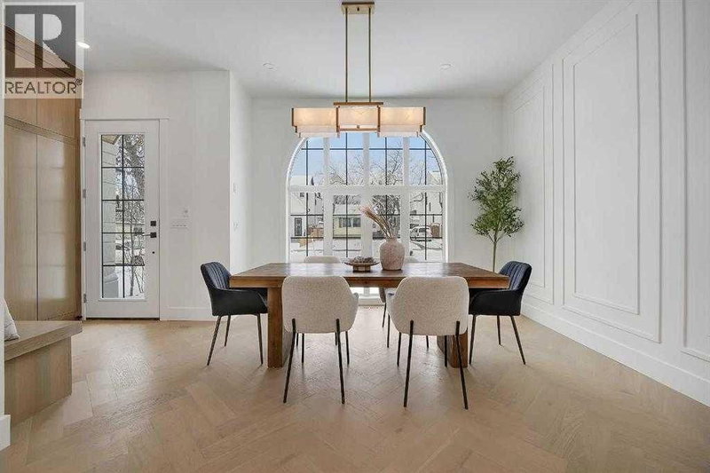 518 34A Street NW, Parkdale — photo 3