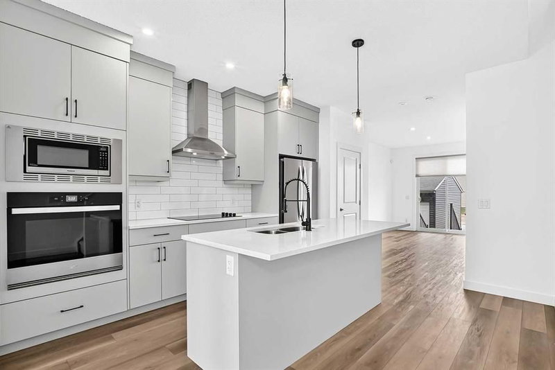 125 Herron Mews NE, Livingston — interior photo