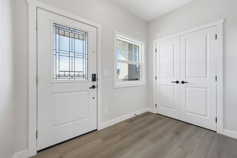 26 Baywater Rise SW, Bayside — interior photo