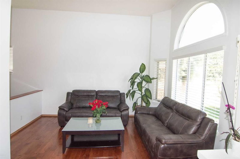 3850 Catalina Boulevard NE, Monterey Park — interior photo