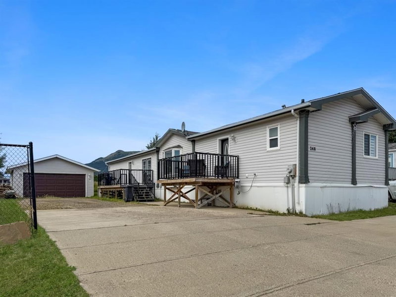 248 Mawdsley Crescent