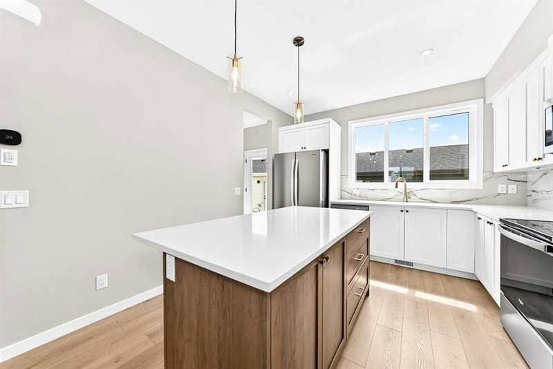 277 Heirloom Way SE, Rangeview — interior photo 6