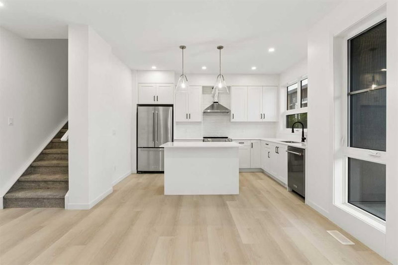1469 Na'a Drive SW, Medicine Hill — interior photo