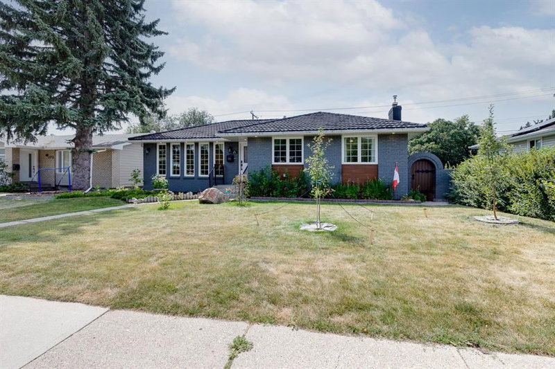 179 Capri Avenue NW, Charleswood — interior photo