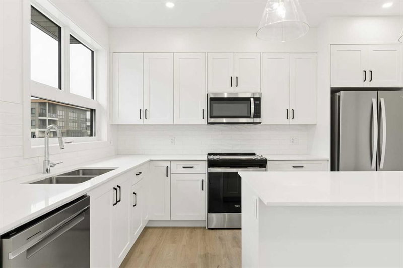 1475 Na'a Drive SW, Medicine Hill — interior photo