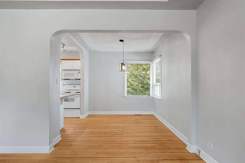 2307 Richmond Road SW, Richmond — interior photo 6