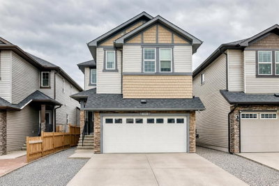 469 Skyview Shores Manor NE