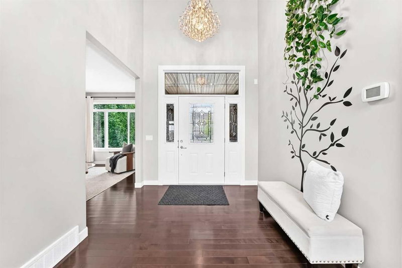 96 Cranarch Heights SE, Cranston — interior photo