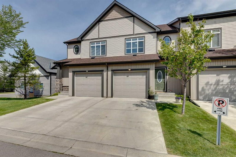 72 Copperpond Landing SE