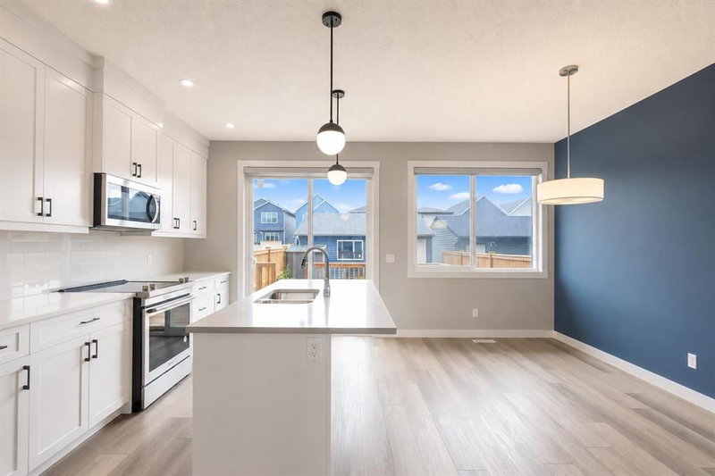 20588 Main Street SE, Seton — interior photo 6