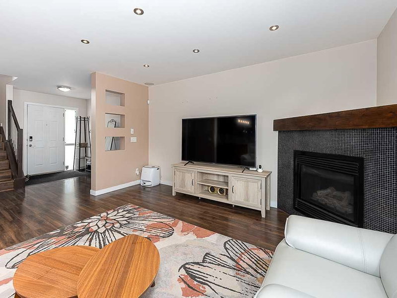 3782 Douglas Ridge Link SE, Douglasdale/Glen — interior photo 5