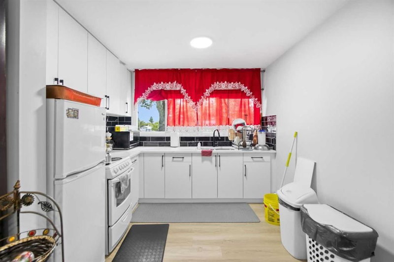 205, 8231 Elbow, Chinook Park — interior photo 5