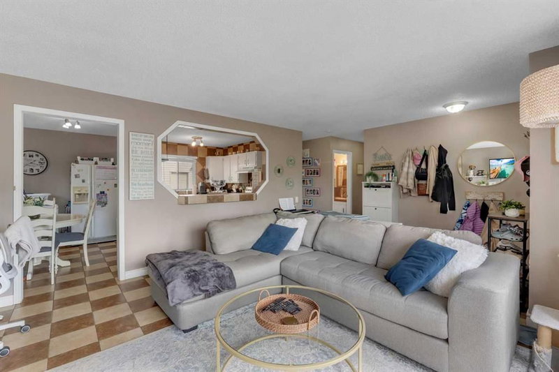 112 Penmeadows Close SE, Penbrooke Meadows — interior photo 6