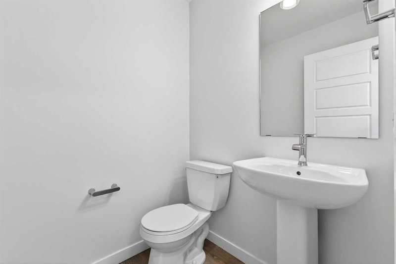 12 Hotchkiss Parade SE, Hotchkiss — interior photo 5