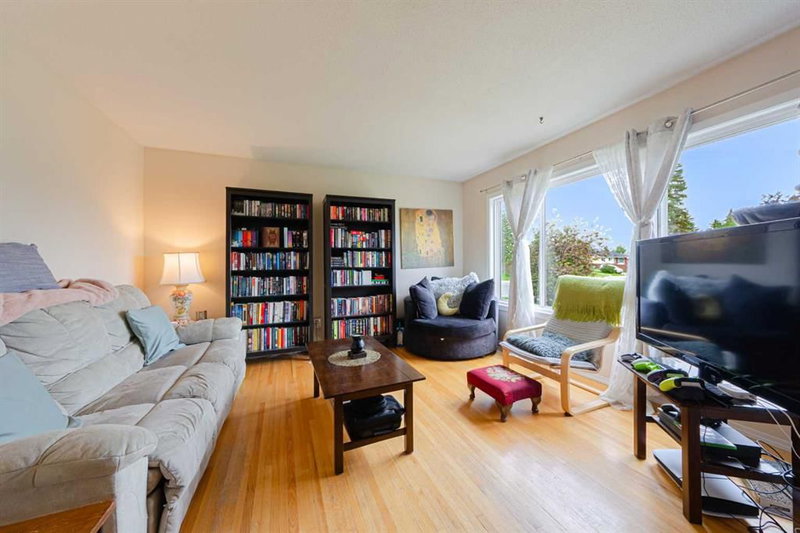 5412 14 Avenue SE, Penbrooke Meadows — interior photo 6