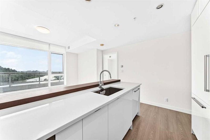 803, 118 Waterfront Court SW, Chinatown — interior photo 6