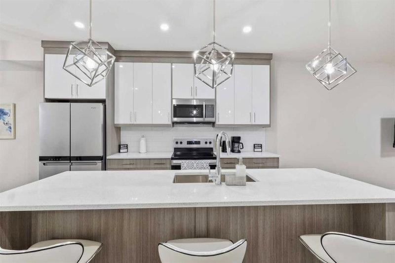 110 Red Sky Villas NE