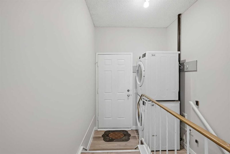 228 Berwick Drive NW