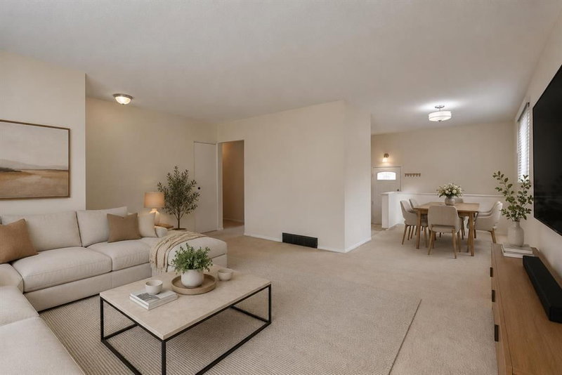 328 86 Avenue SE, Acadia — interior photo 5