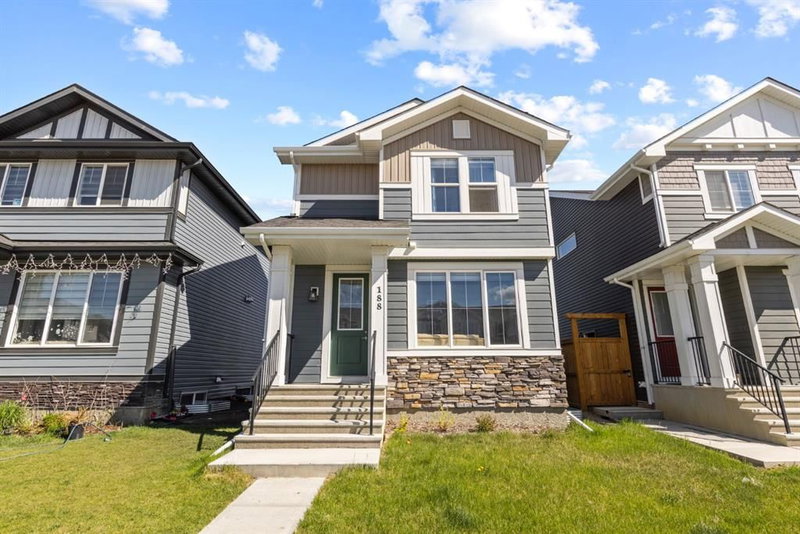 Detached at 188 Waterford Heath S, Waterford — listing photo